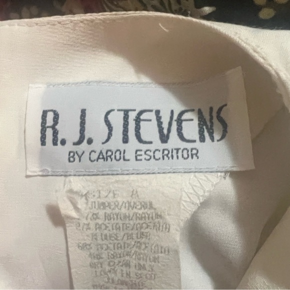 RJ Steven’s by Carol Escritor button up blouse - Picture 5 of 5